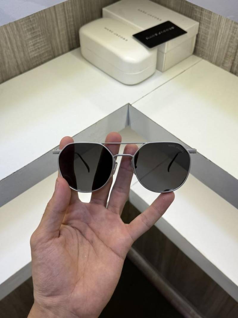 Marc Jacobs Silver Black 1300