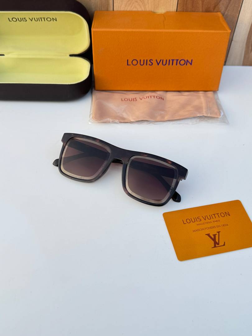 Louis Vuitton_6001_tiger_brown