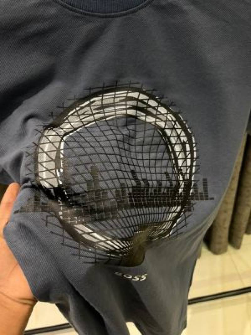 HUGO BOS IMPORTED STORE ARTICLE T-SHIRT