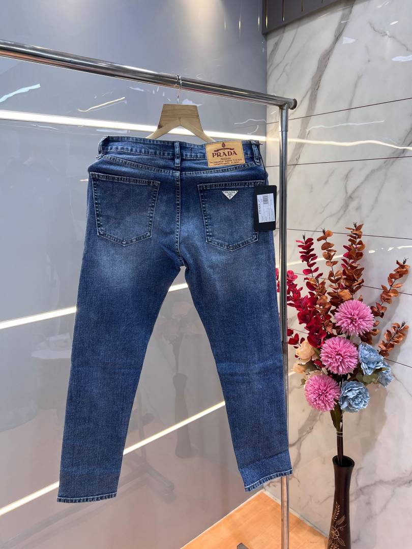 Prada Blue Shade Imported Lycra Slim Fit Ankle Lenght Denim with Metal Logo 3061