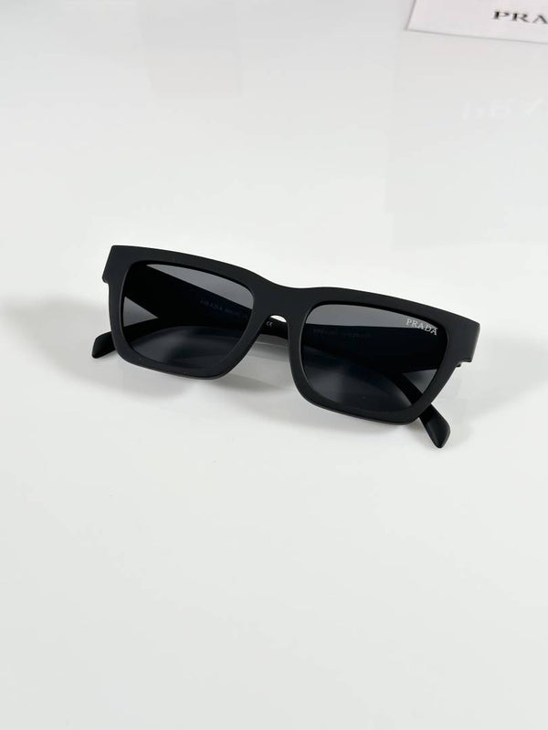 PR 06 Mate Black