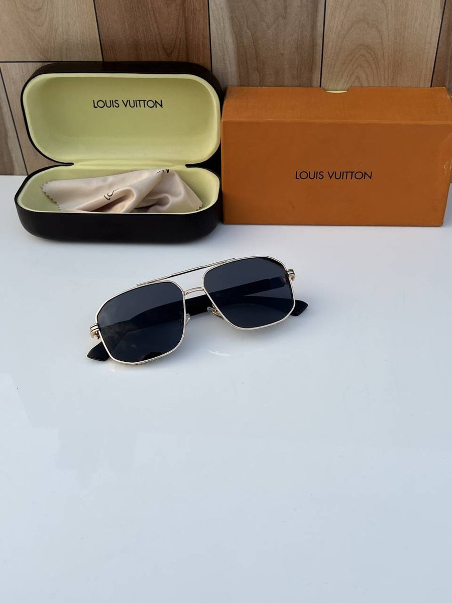 Louis Vuitton_1203_gold_black