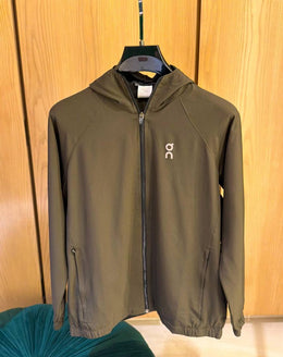 On Cloud IMPORTED STORE ARTICLE JACKET
