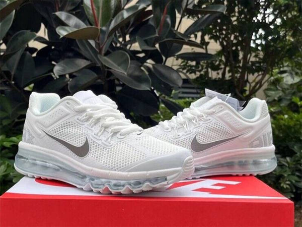 Nike Air Max 2013 Triple White