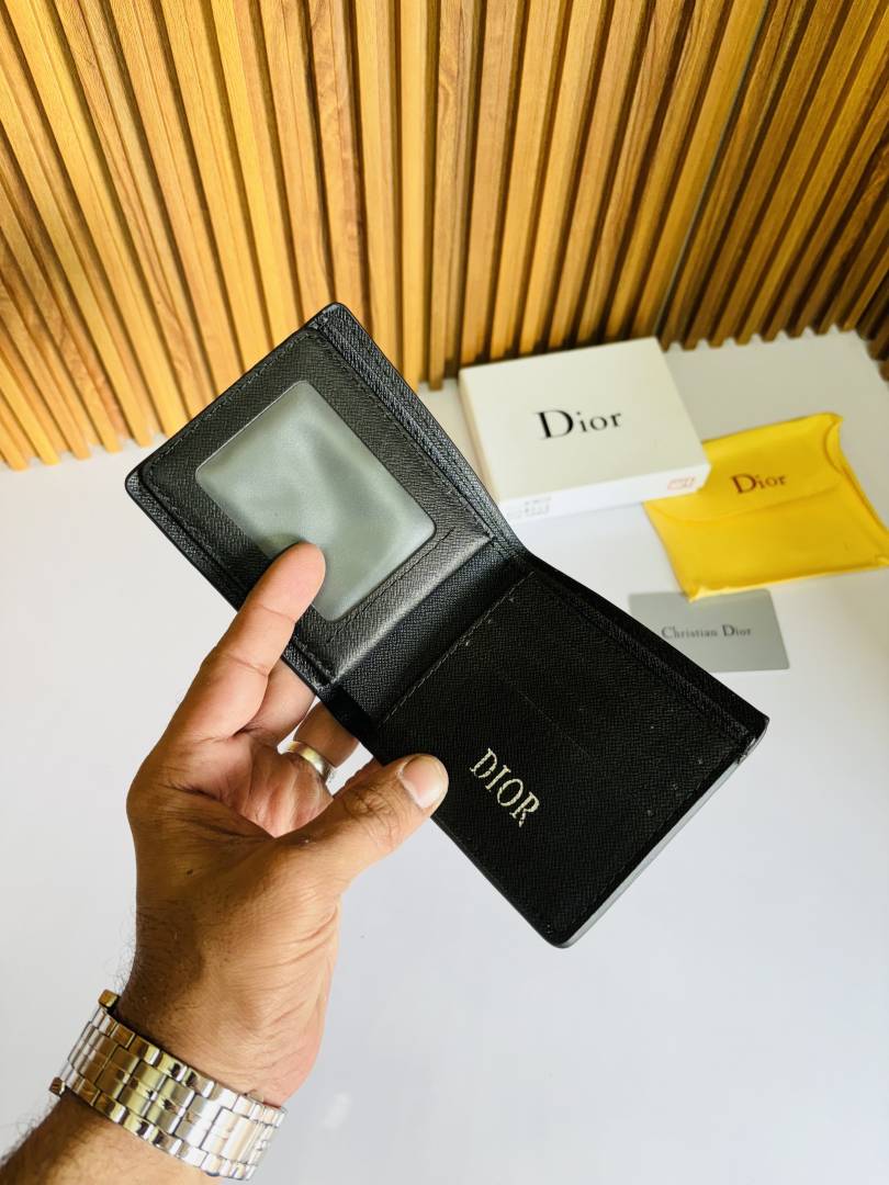 13 CHRISTIAN DIYOR PREMIUM QUALITY WALLET