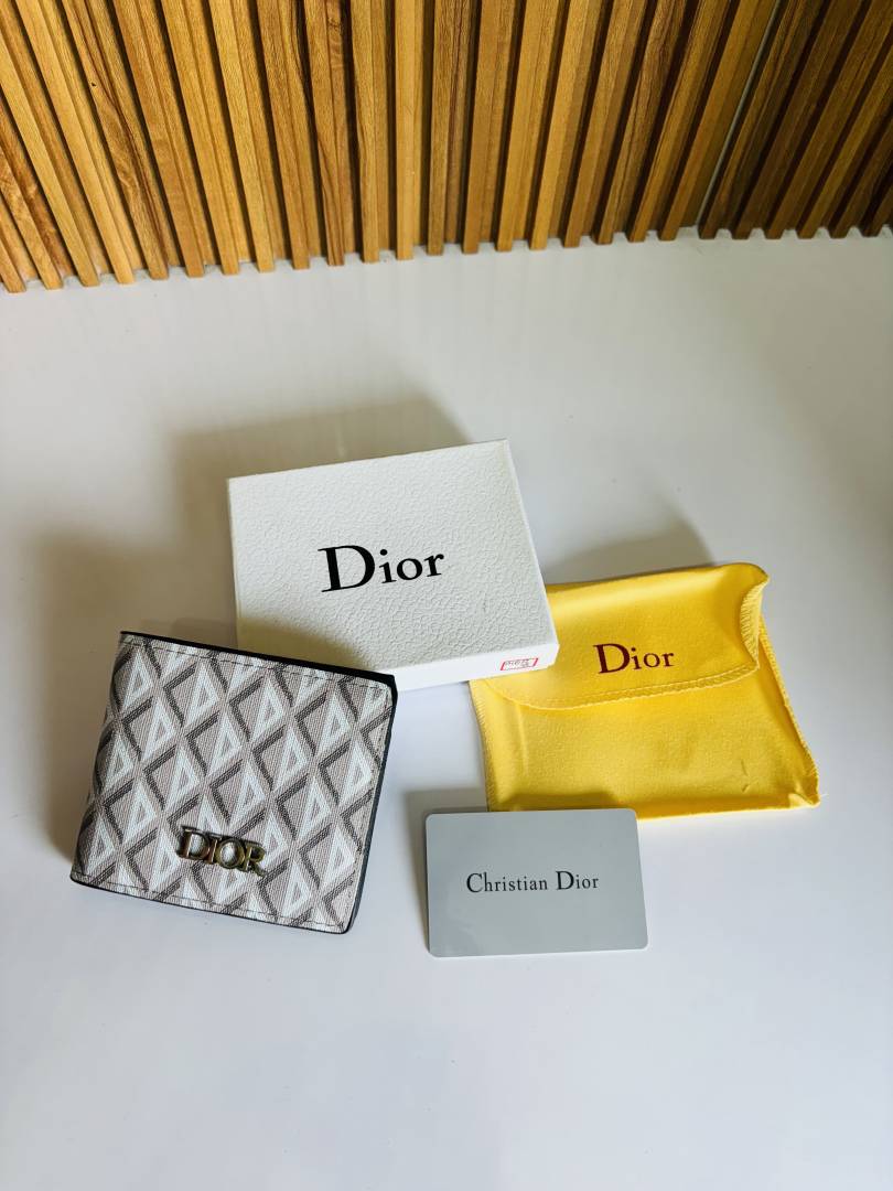 13 CHRISTIAN DIYOR PREMIUM QUALITY WALLET