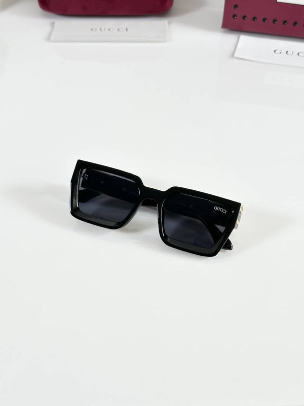 Gucci 02 Gold Black