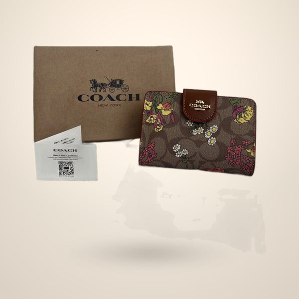 Coach_Flower_Wallet_With_OriginaLbox_DustCover_Card_Tags