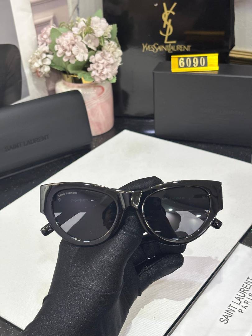 Yes saint laurent 6090 black