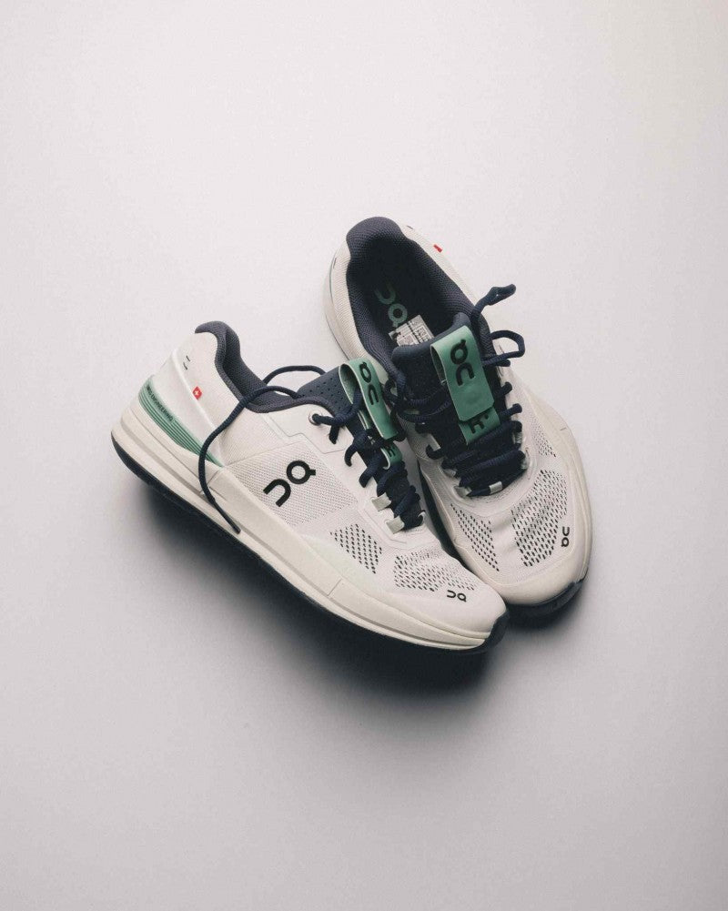On The Roger Pro Undyed White Aloe 6157