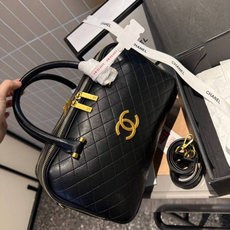 Chanel_Classic_Top_Handle_Premium_Bowling_Bag_With_Dust_Bag_&_Shoulder_Strap_(Black-967)
