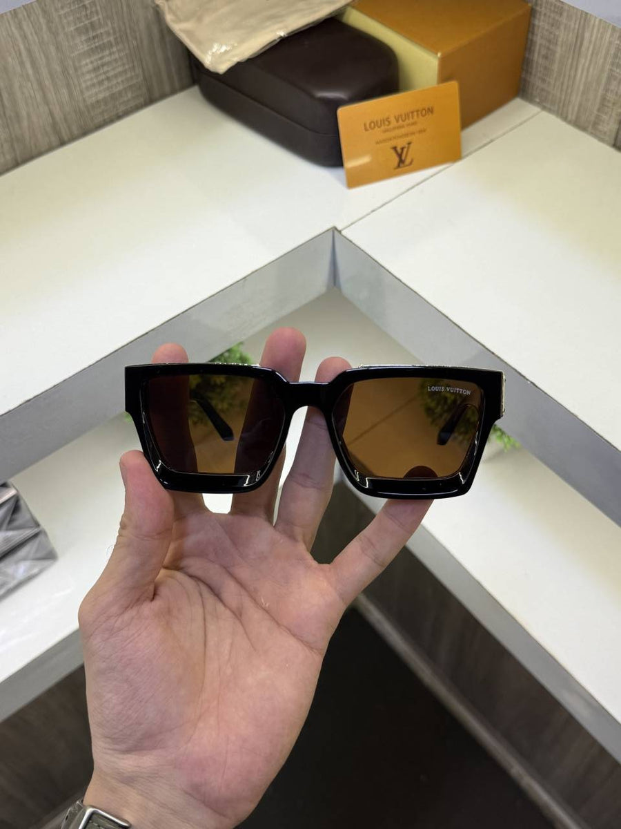 Louis Vuitton 65N Sunglass