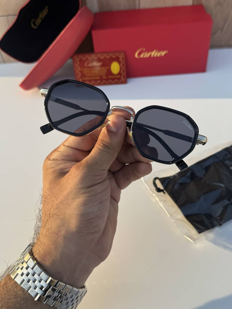 Cartiar209_gold_black