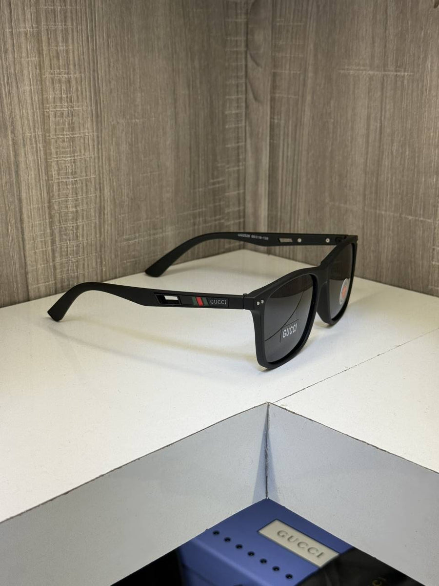 Gucci GG2526 Premium sunglass