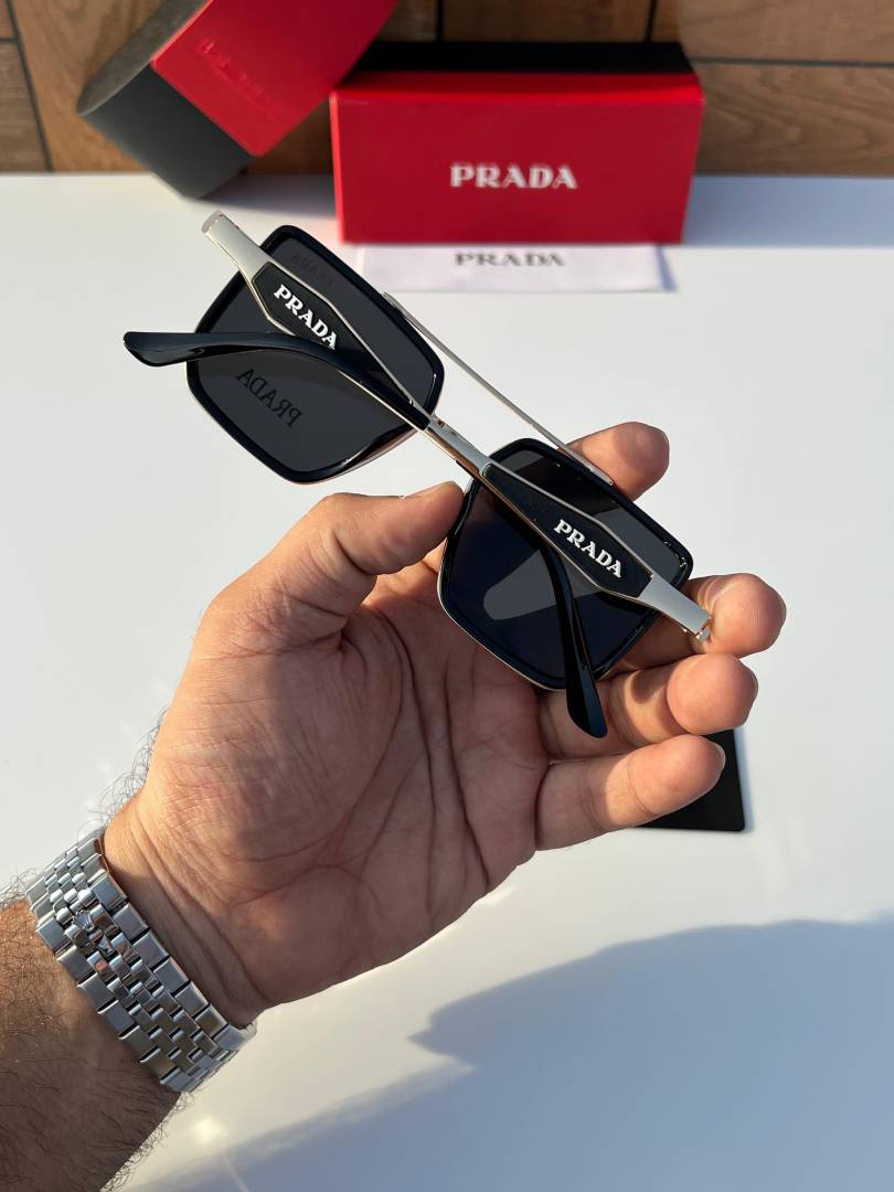 Prada_3034_gold_black