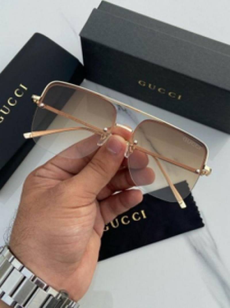 Gucci_square_gold_brown