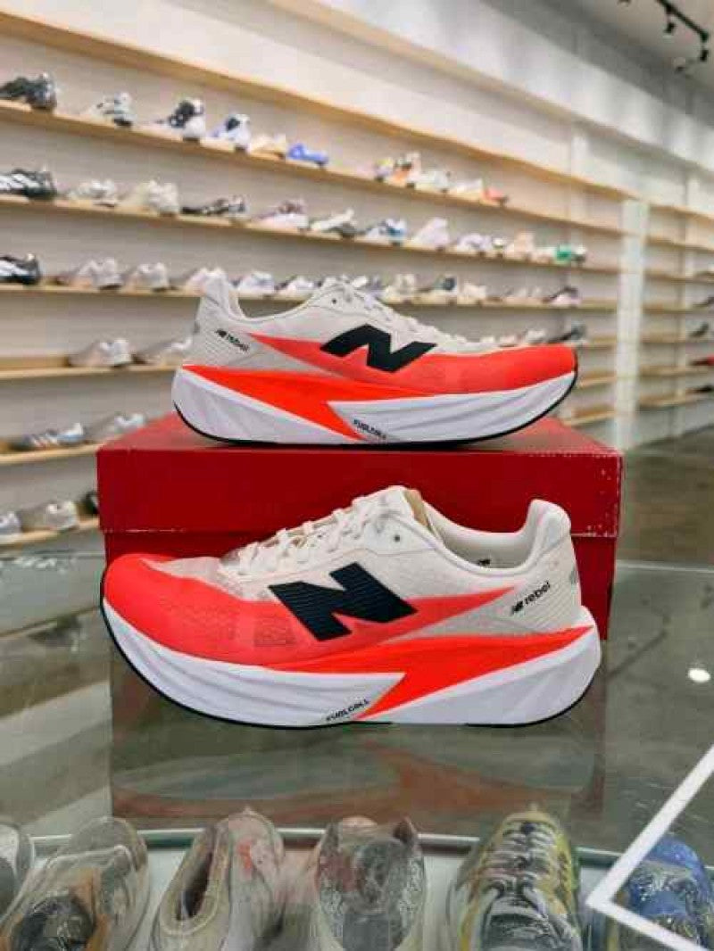 New Balencee FuelCell Rebel V5 Urgent Red 112