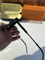 Louis Vuitton_69_full_black