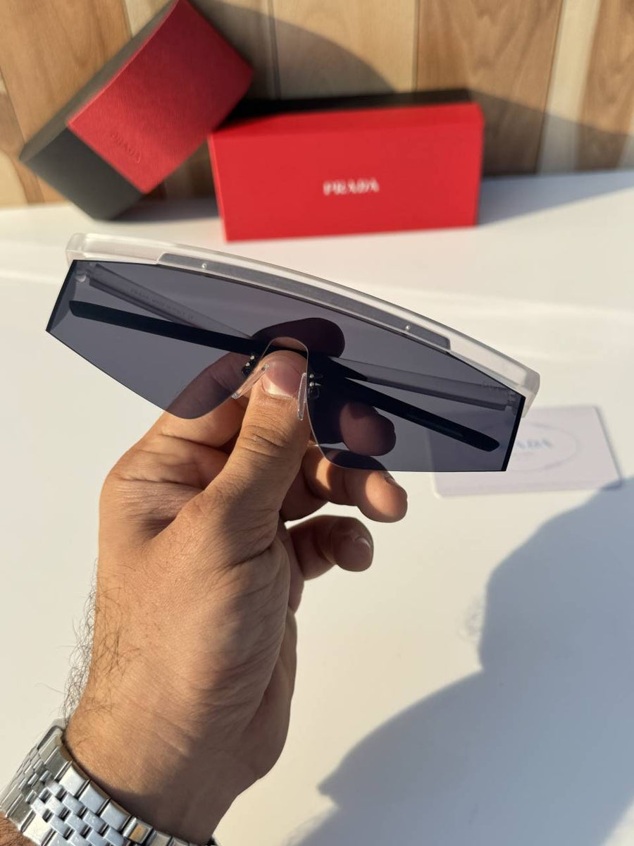 Prada_217_white_black
