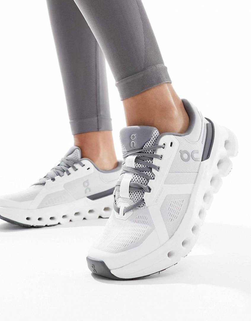 On Cloud Runner 2 Grey