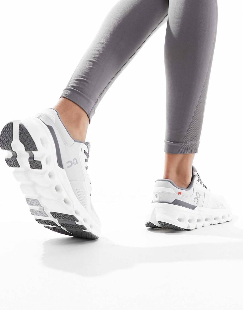 On Cloud Runner 2 Grey