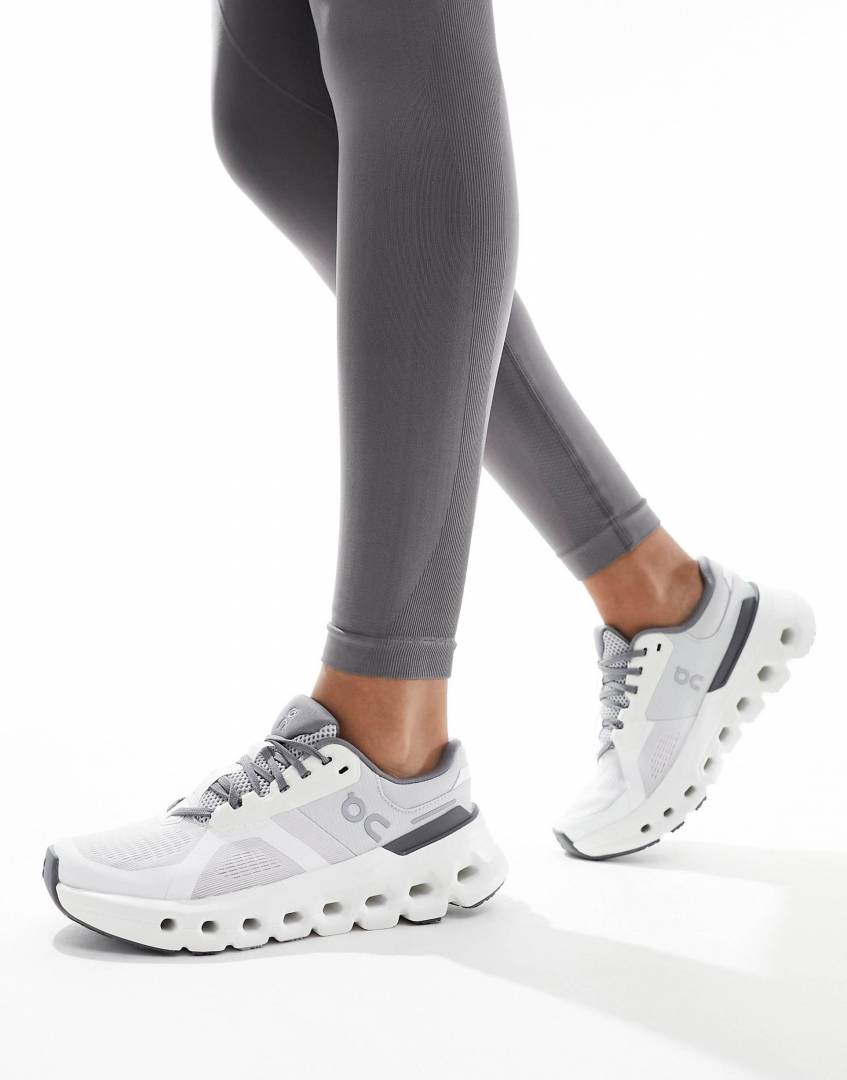 On Cloud Runner 2 Grey