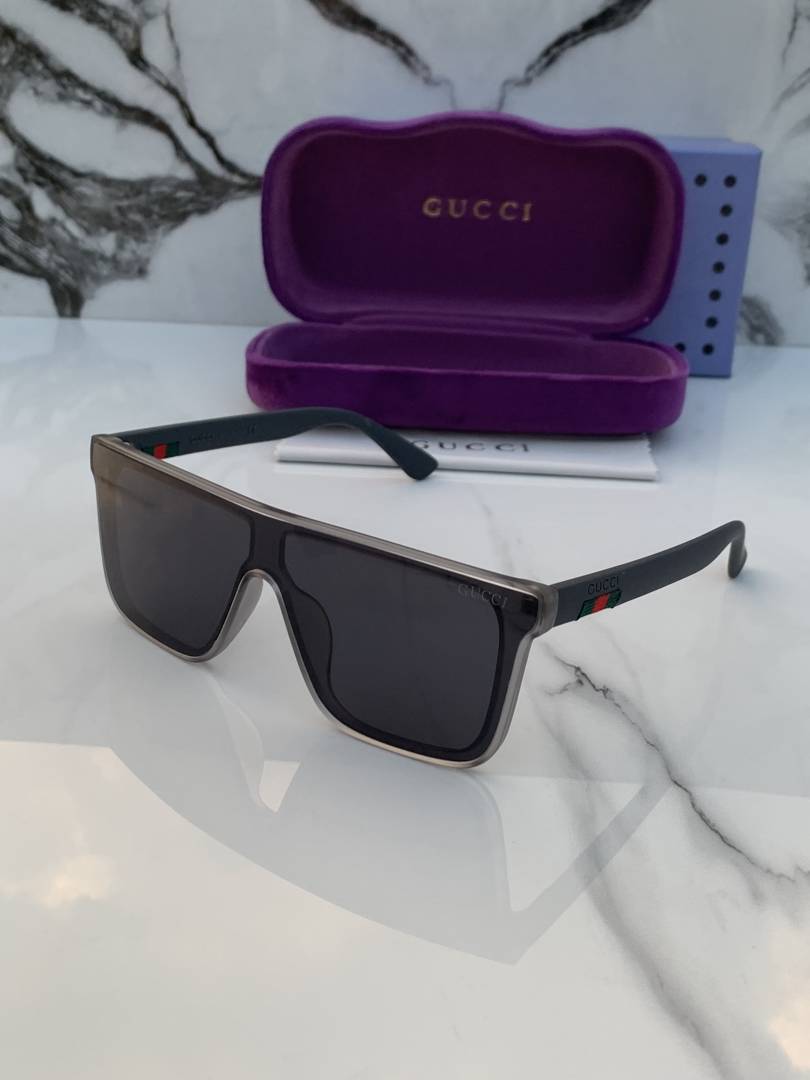 Gucci_21016_grey