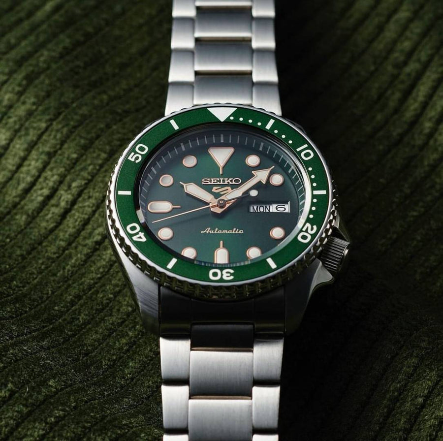 Seiko 5 Sports GOLD