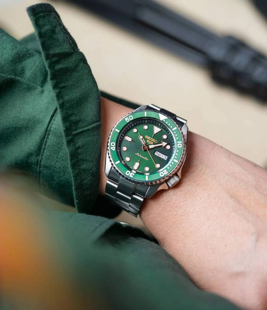 Seiko 5 Sports GOLD