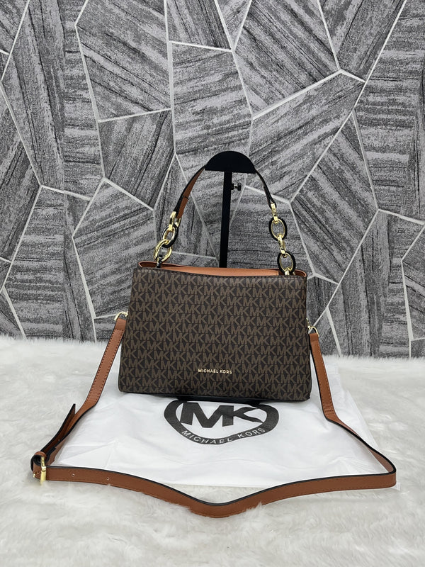 Michael Kors_Signature_Logo_Handbag_With_DustCover