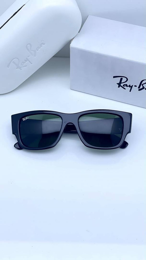 Ray-Ban 0947 black green