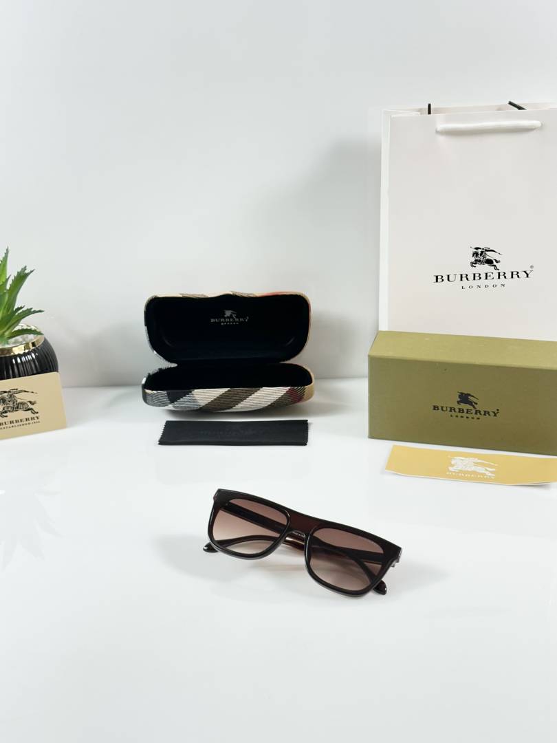 Burberry WMNS 2116 Brown