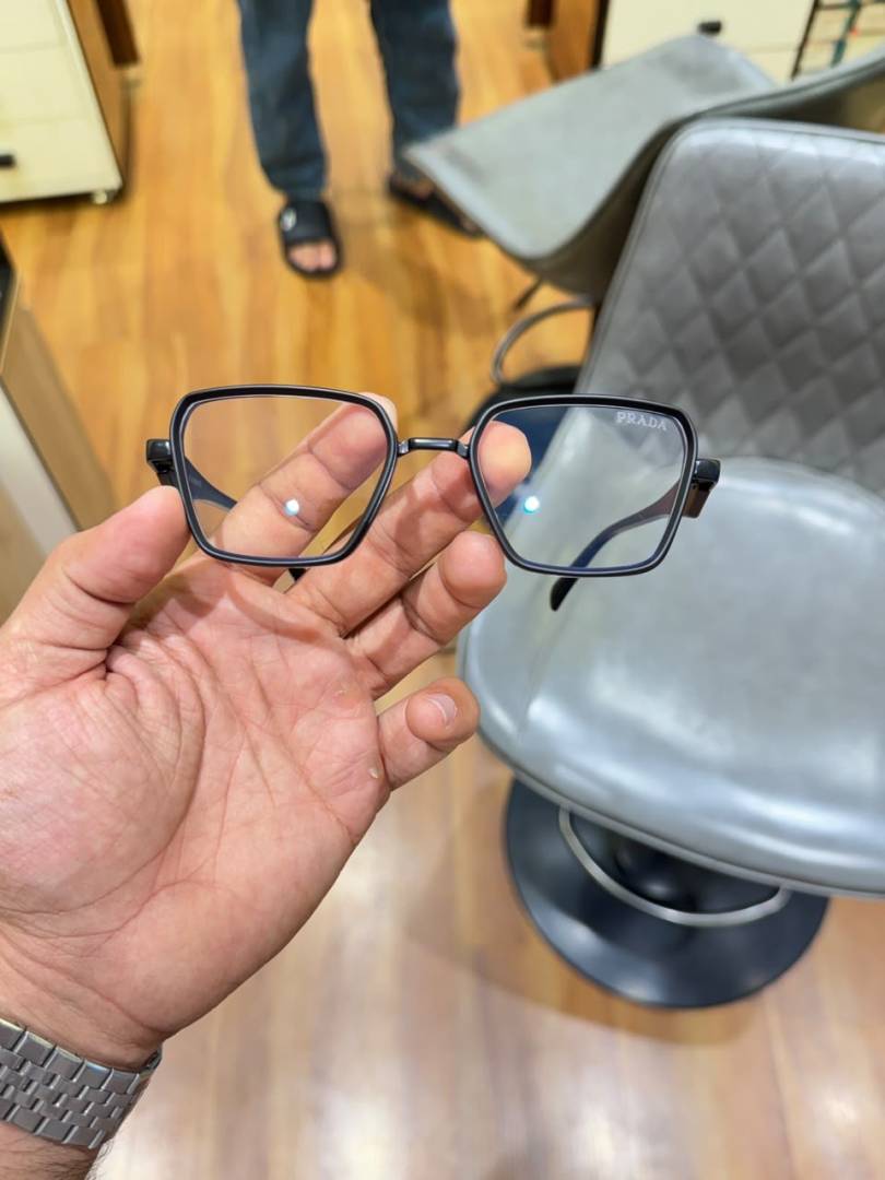 Prada 7381 black plano