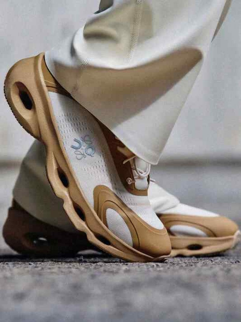 Loewe x On Running Cloudsolo Beige
