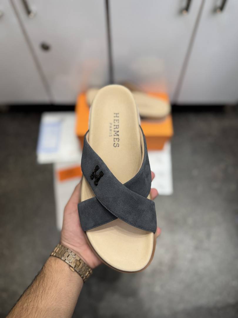 Hermes INFRA CROSS ITALIAN SLIDE GREY SUEDE 023