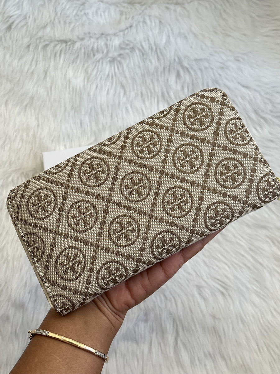 Tori Burch_69_Apricot_Single_Zippy_Wallet_WithOriginalBox