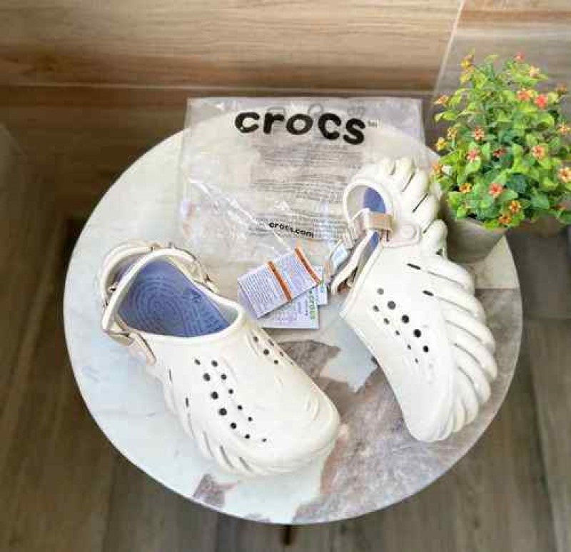 Crocs Echo clog Poplogo stucco white