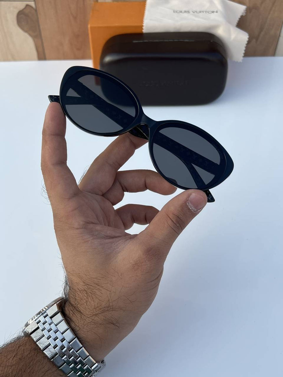 Louis Vuitton_2877_black