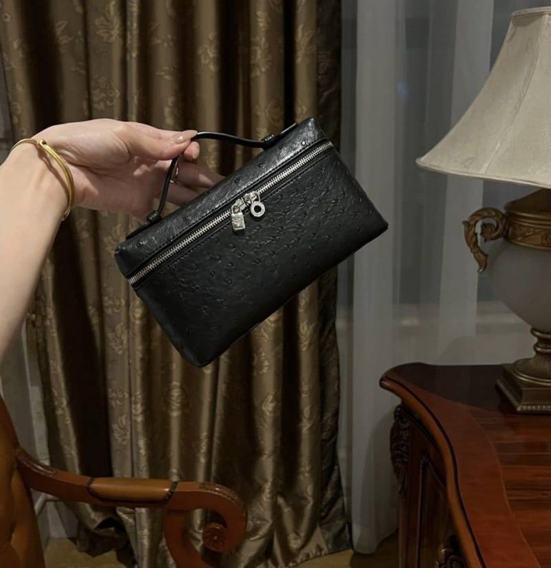 Loro Piana Extra Pocket L19 Ostrich Leather Crossbody Bag With Original Box Dust Cover