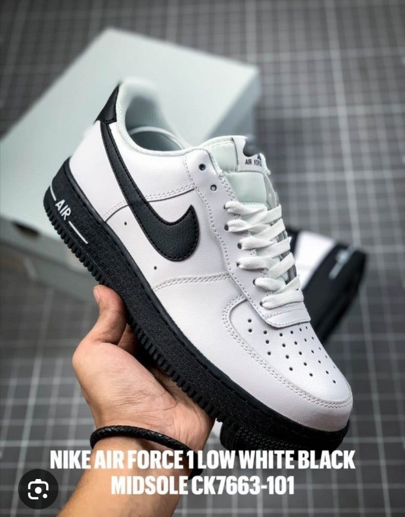 E air force 1 low white black sole