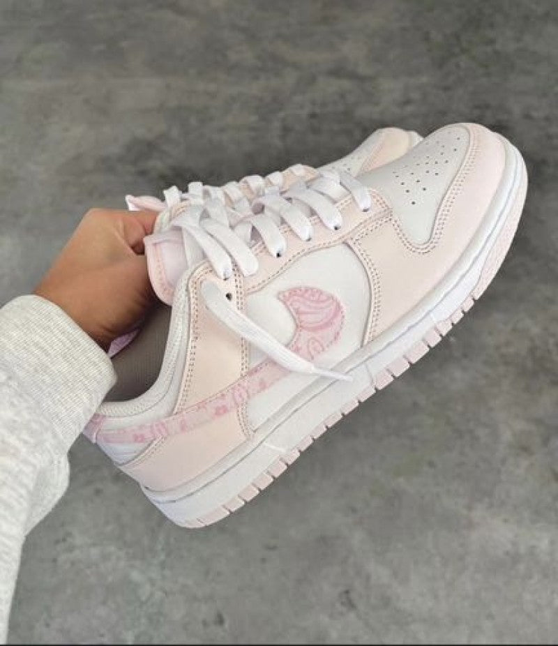 Nike SB DUNK LOW ESSENTIAL PAISLEY PACK PINK WOMEN S