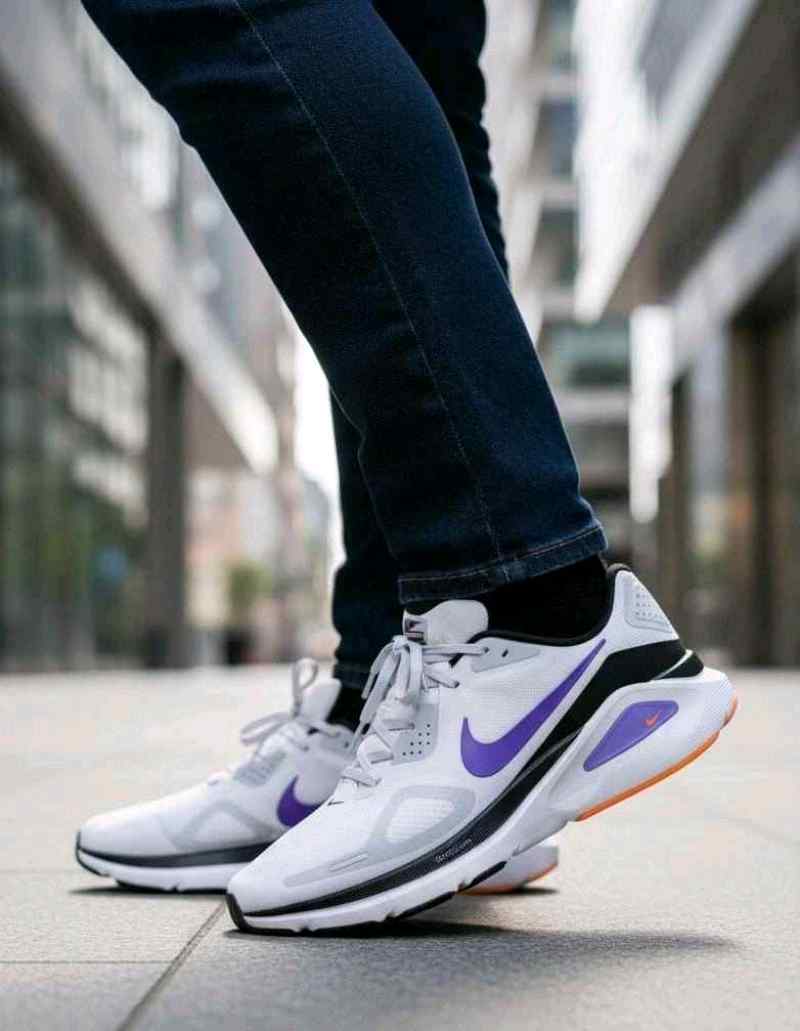 Niikee Air Zoom Structure two tone 610