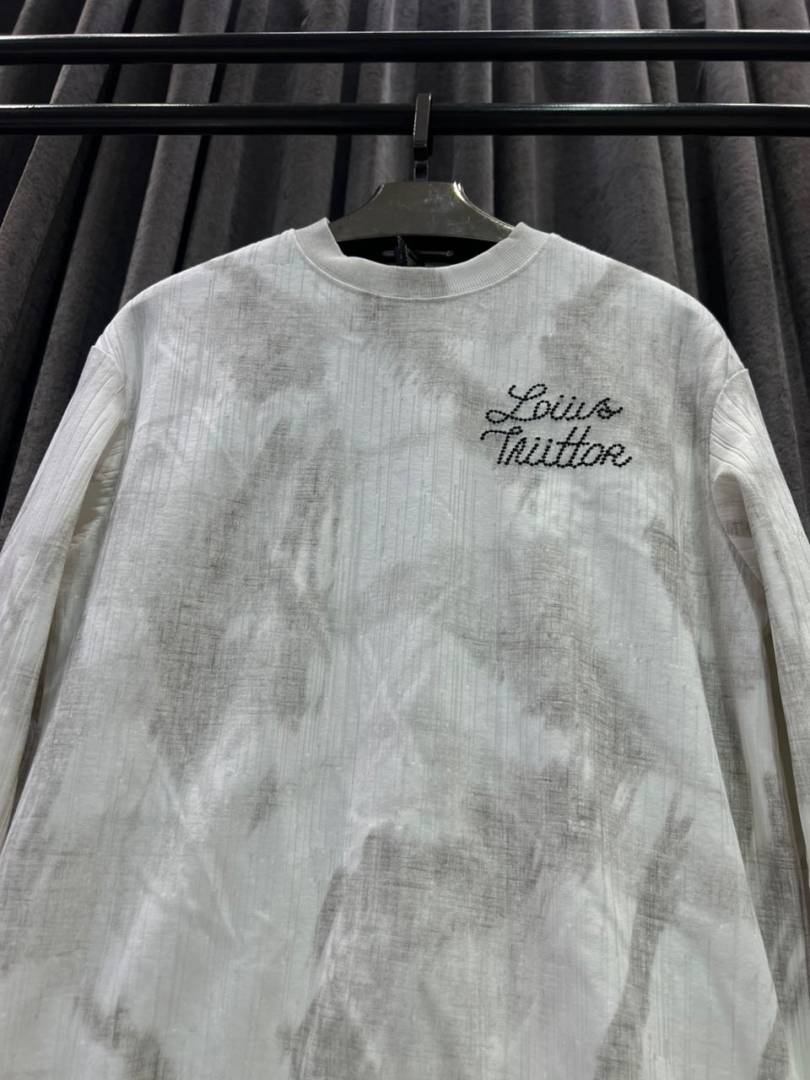 v-uitton imported sweatshirt store article white and grey