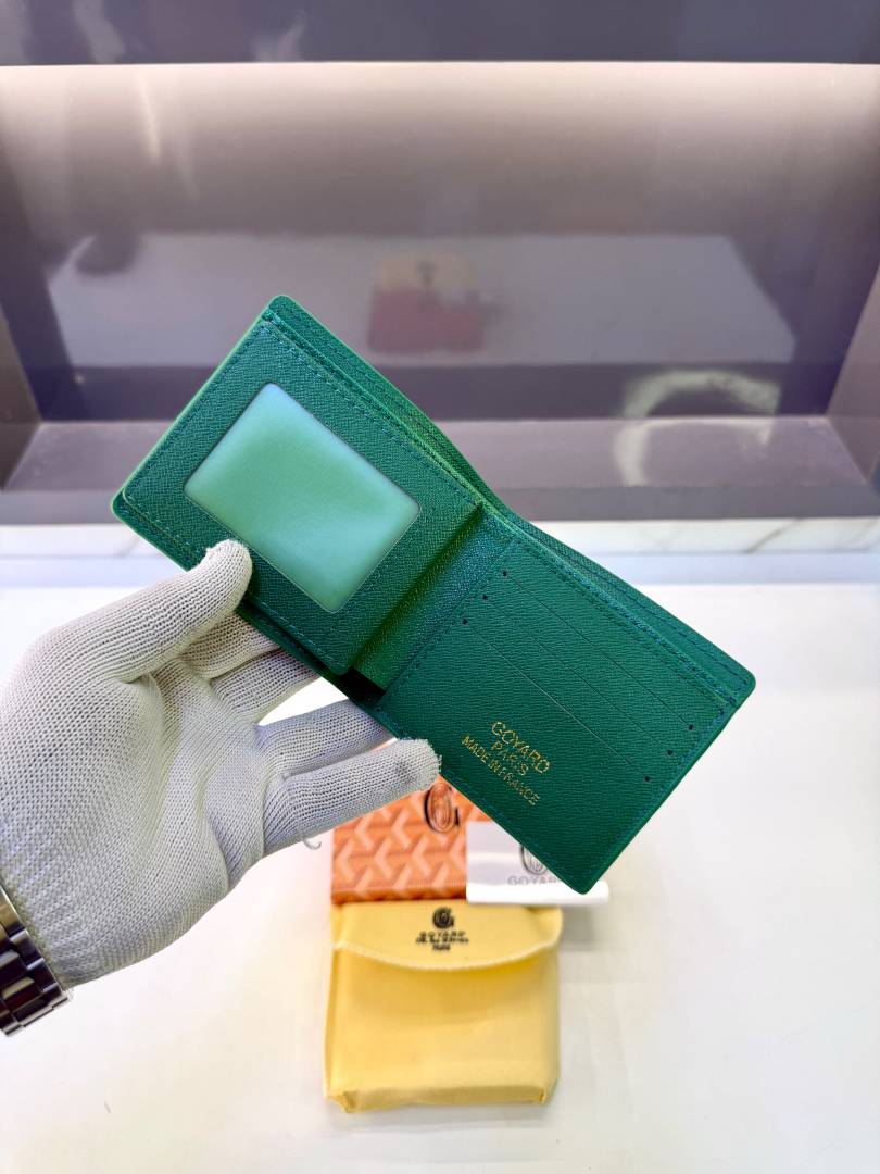 Goyar_ Green Premium Quality Wallet Fa 1170