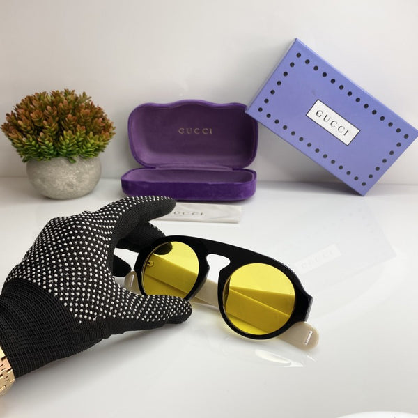 GG 0256 Black Sun