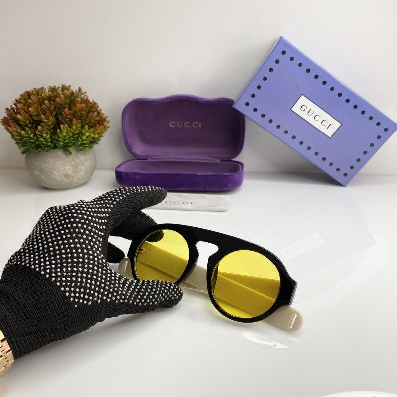 GG 0256 Black Sun