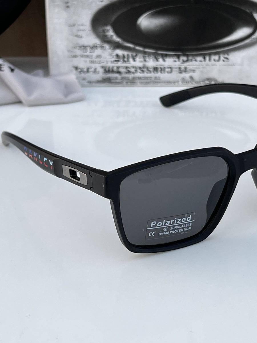 Oakley_3384_black