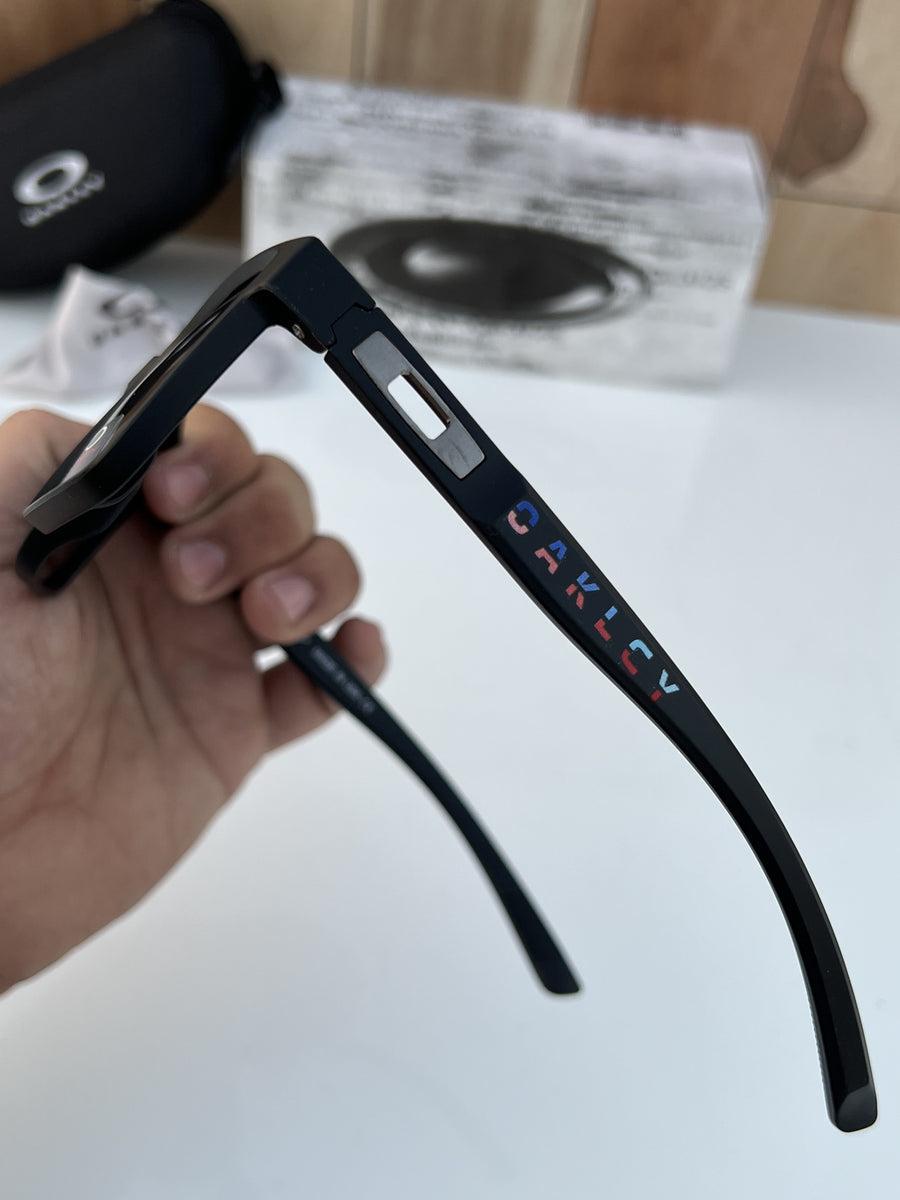 Oakley_3384_black