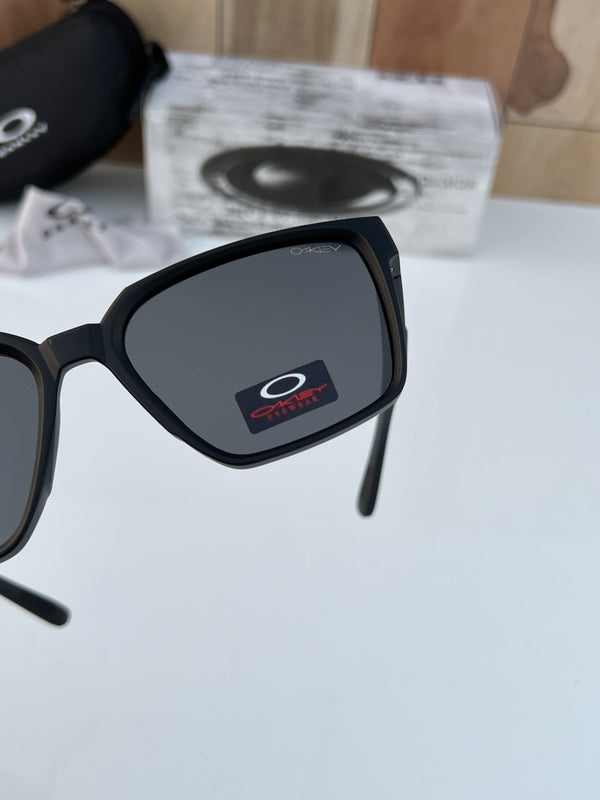 Oakley_3384_black