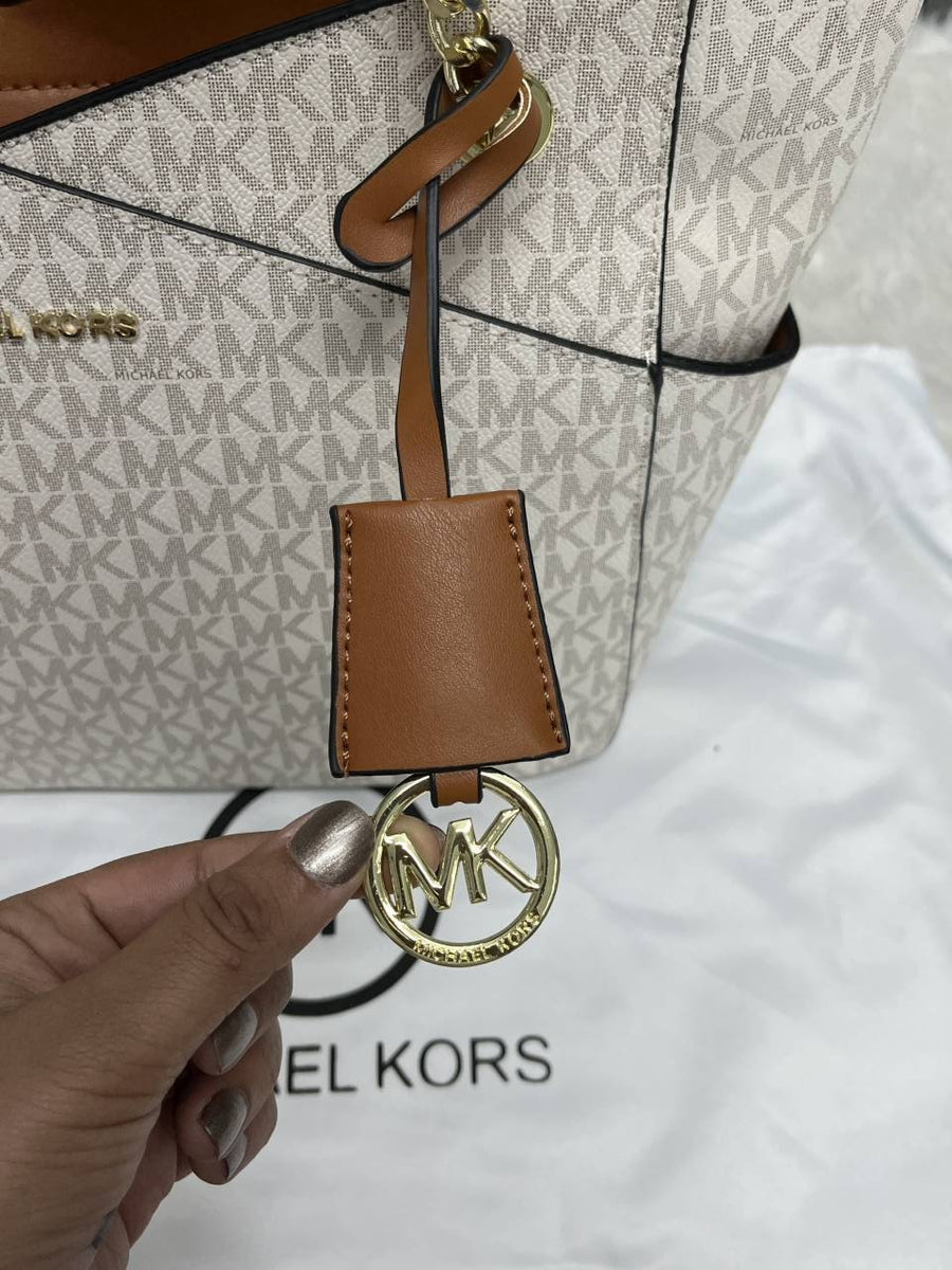 Michael Kors_Jet_Set_Signature_Shoulder_Tote_With_DustCover_CarryBag